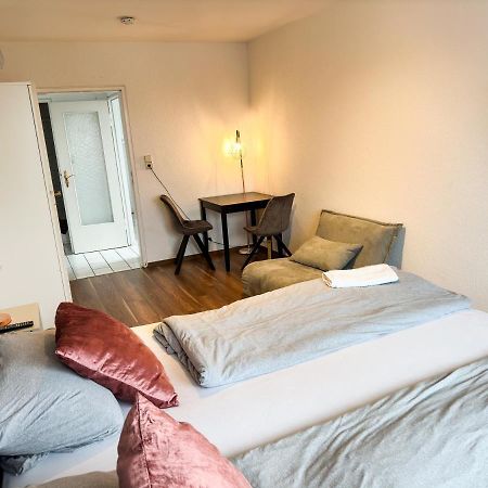 Apartment Fuer 3 Gaeste Kostenlose Parkplaetze Und Lift Hannover Eksteriør bilde