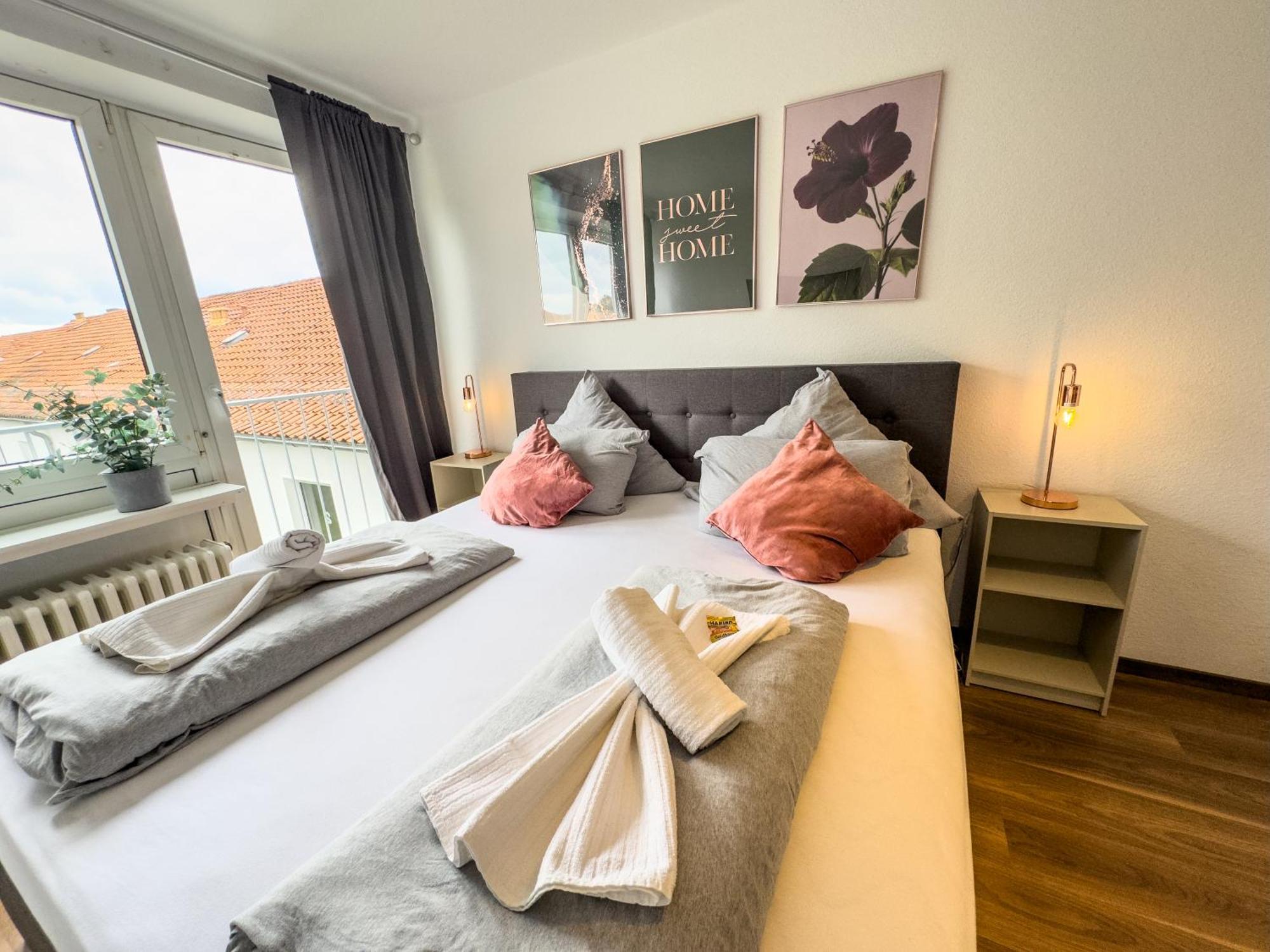 Apartment Fuer 3 Gaeste Kostenlose Parkplaetze Und Lift Hannover Eksteriør bilde